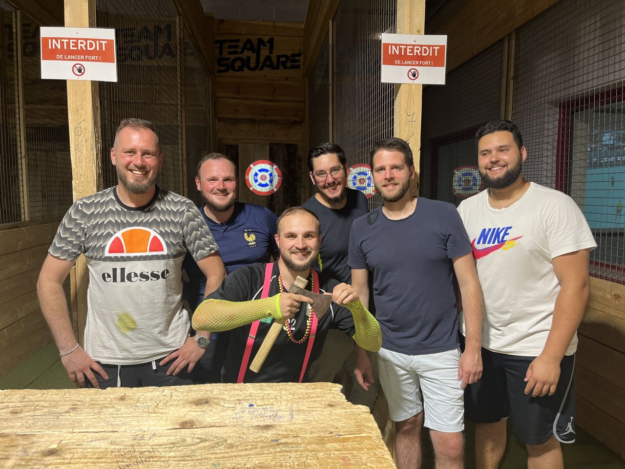 Lancer de haches Lille : l’activité insolite et sensationnelle chez Team Square